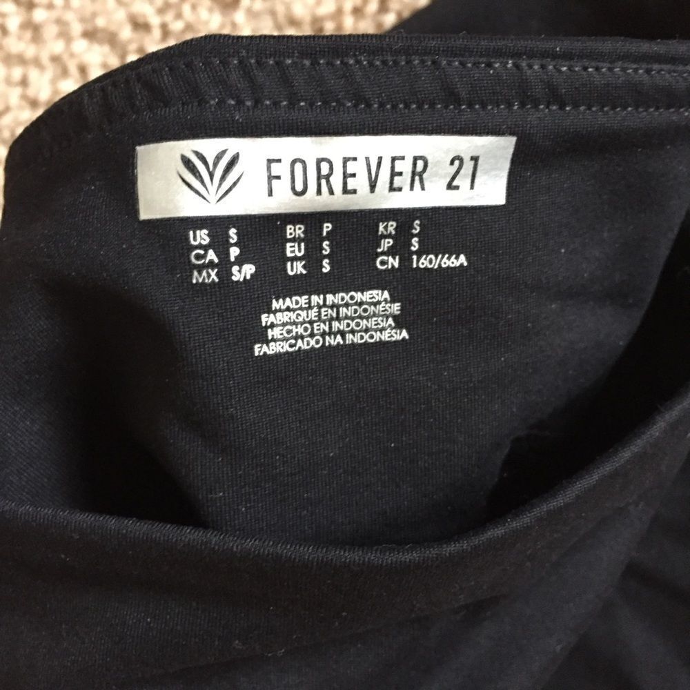 Forever 21 Black Mesh Cropped Leggings - Picture 3 of 3